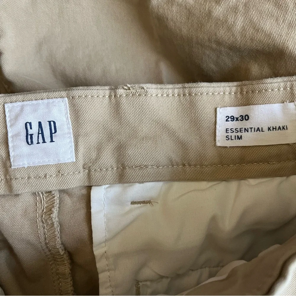 Men's GAP Slim Leg Khaki Pants 29 Flat Front